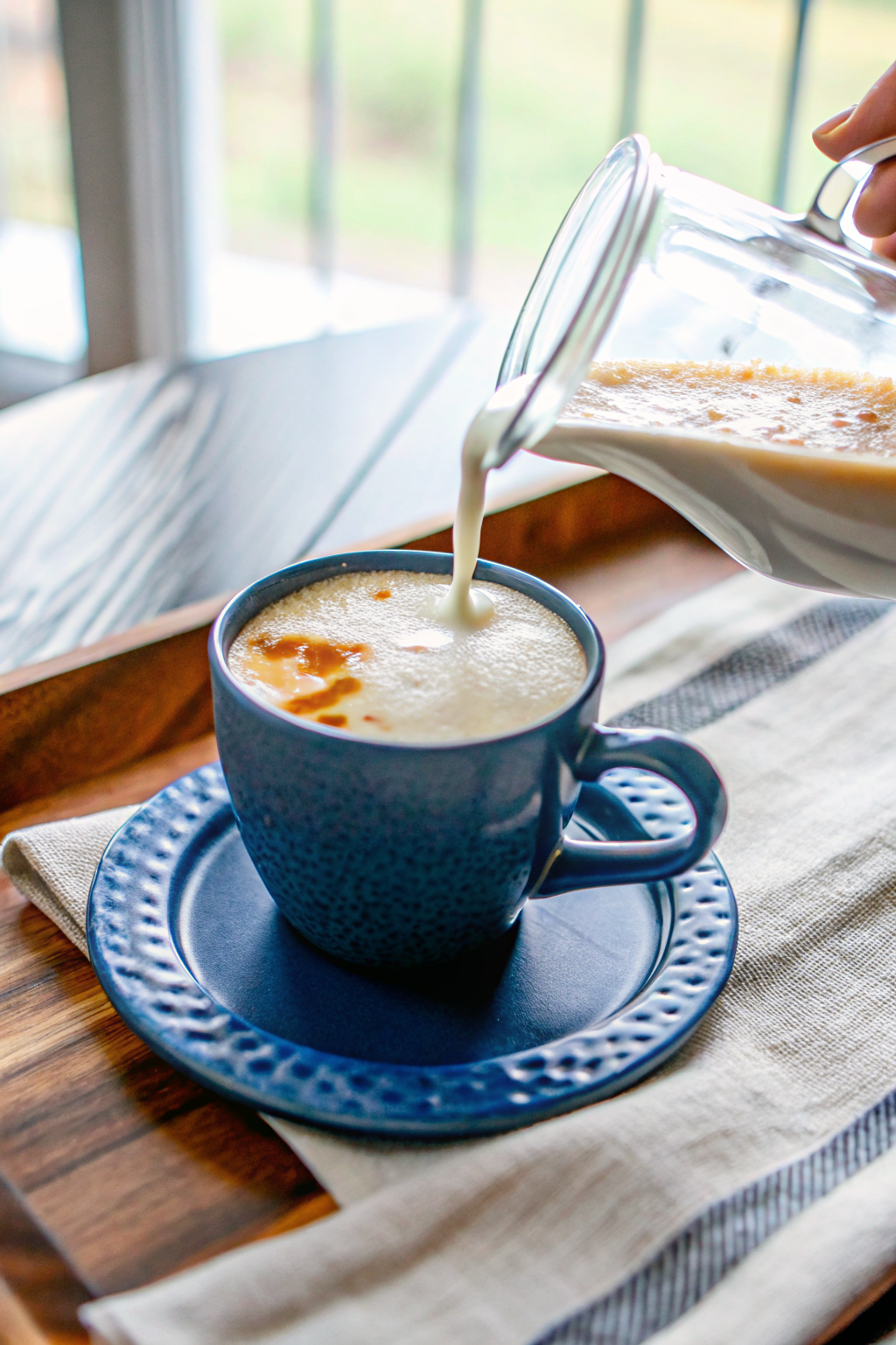 Make London Fog slice on plate showing perfect texture and swirl pattern